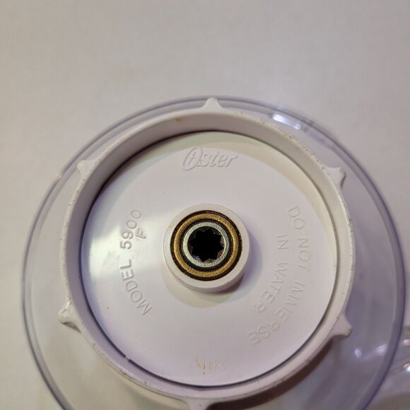 Oster Regency Kitchen Chopper/grinder/blender Attachment Model 5900f - Picture 3 of 4